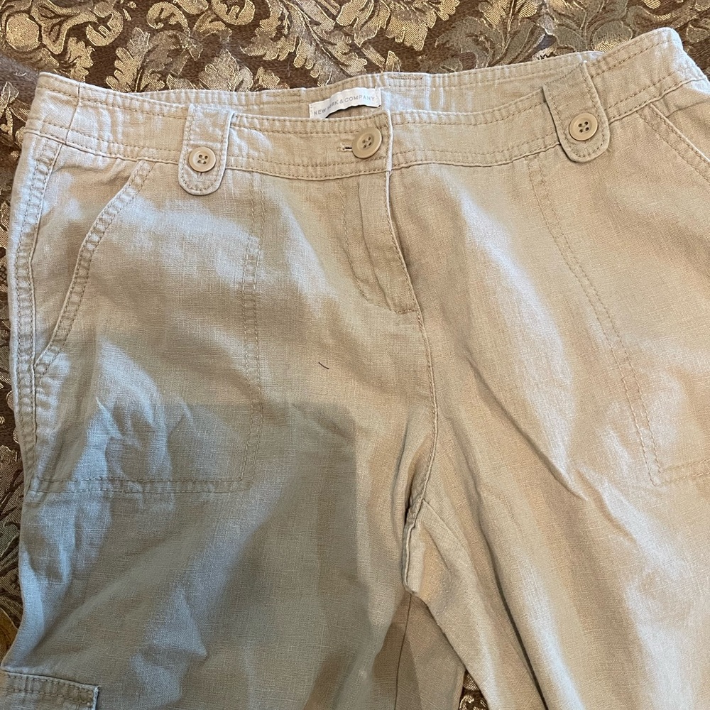 nice Capris with lots pockets